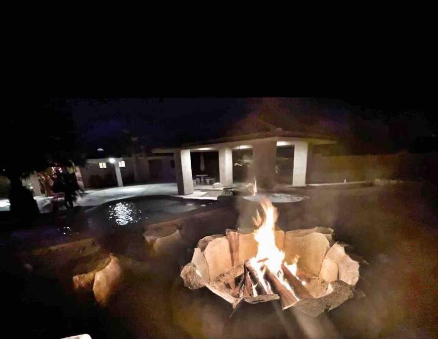 Ultimate Backyard-Pool/Spa. Slide. Lakeview. Ball เลคฮาวาซูซิตี้ ภายนอก รูปภาพ