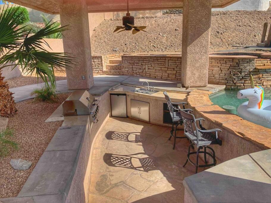 Ultimate Backyard-Pool/Spa. Slide. Lakeview. Ball เลคฮาวาซูซิตี้ ภายนอก รูปภาพ